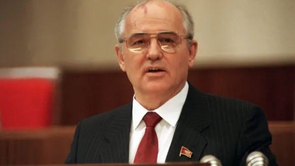 ”பேரரசை இழந்த தலைவர்” சோவியத் யூனியனின் கடைசி அதிபர் மிக்கைல் கோர்பசோவ்!