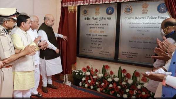 அமித் ஷா நிகழ்ச்சியில் ஏன் ஹிந்தி பேனர்? தமிழ்நாட்டை பார்த்து கத்துக்கோங்க.. விளாசும் கன்னட மீடியா