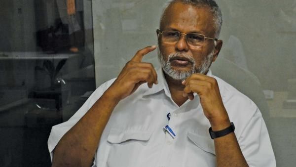 இந்தியா எதுக்கு தலையிடனும்? இலங்கையில் இனப்பிரச்சனை இல்லையே! சொல்வது 'சீனா வாய்ஸ்' டக்ளஸ் தேவானந்தா