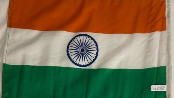 இந்திய தேசியக் கொடியில் 'Made in China' டேக் - காமன்வெல்த் சபாநாயகர்கள் மாநாட்டில் சர்ச்சை!