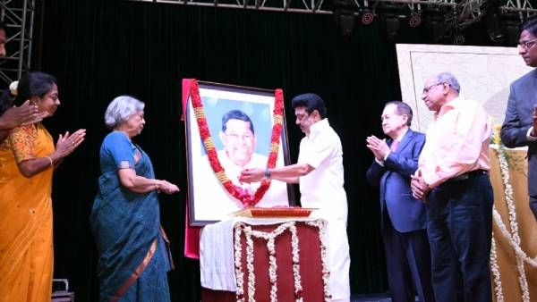 ஊர் பிரச்சனையை தனது பிரச்சனையாக கருதியவர் நடராஜன்! மறைந்த வழக்கறிஞர் பற்றி முதல்வர் புகழாரம்!