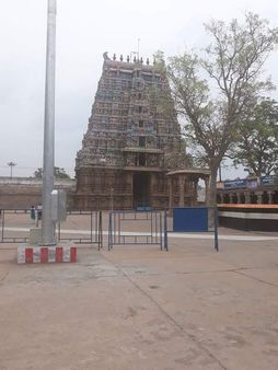 அழகர் கோவில் பதினெட்டாம்படி கருப்பண்ணசாமி..திறக்கும் கதவுகளும்.. சந்தன அபிஷேகம் சிறப்புகளும்