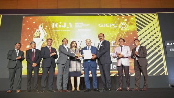 48வது IGJA 2021 விருது விழா.. 2 முக்கிய விருதுகளை அள்ளிச்சென்ற மலபார் கோல்டு & டைமண்ட்ஸ்