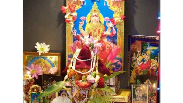 வரலட்சுமி விரதம் 2022.. மகாலட்சுமிக்கு நோன்பிருந்து பூஜை செய்தால் இத்தனை நன்மைகளா?