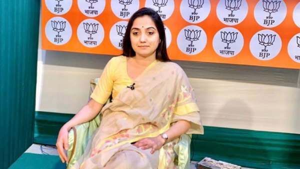 நுபுர் சர்மாவுக்கு எதிரான அனைத்து வழக்குகள் டெல்லி போலீசுக்கு மாற்றம்-உச்சநீதிமன்றம் அதிரடி உத்தரவு!