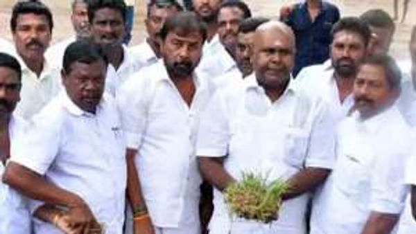 நெல் வீணாகவில்லை.. சிதறிக் கிடந்ததை எடுத்து காட்டியுள்ளார் உதயகுமார்.. அமைச்சர் சக்கரபாணி விளக்கம்!