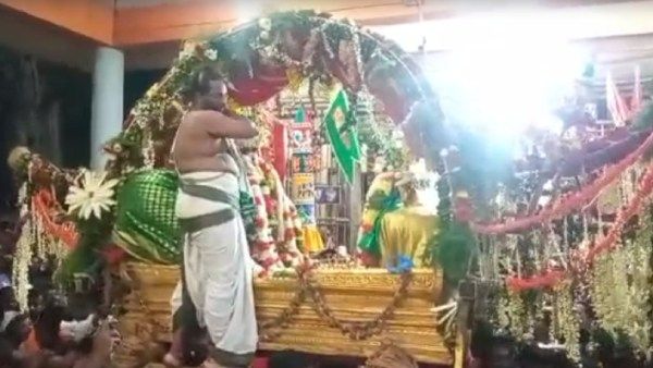 அழகர் கோவில் பதினெட்டாம்படி கருப்பண்ண சாமி சன்னதி கதவுகள் திறப்பு..பூப்பல்லக்கில் வந்த கள்ளழகர்