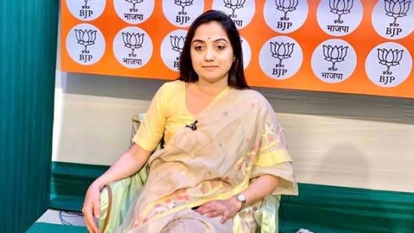 நபிகள் அவதூறு- நுபுர் சர்மாவை கைது செய்ய உத்தரவிட கோரும் மனுவை விசாரிக்க உச்சநீதிமன்றம் மறுப்பு