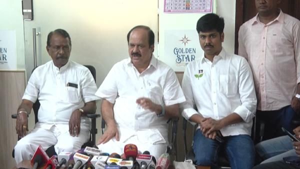 ஜானகி ஒன்றும் தீண்டத்தகாதவர் அல்ல! சசிகலா தினகரன் வந்தால் நல்லா இருக்கும்! ஒரே போடாய் போட்ட ஜேசிடி!