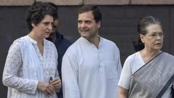 'கை' கழுவும் சீனியர்ஸ்-டெல்லியில் இன்று காங். காரிய கமிட்டி-தலைவர் பதவிக்கான தேர்தல் தேதி அறிவிப்பு!