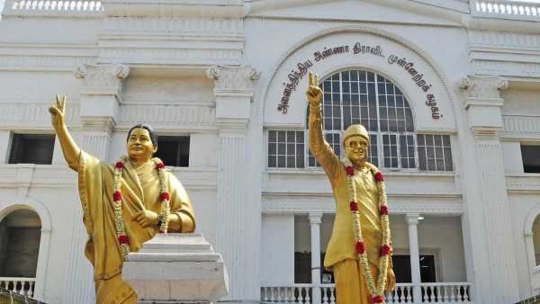 அதிமுக அலுவலக கலவரம்.. திருடப்பட்ட 113 ஆவணங்களும் ஓபிஎஸ் தரப்பிடம் இருந்து மீட்பு- சிபிசிஐடி தகவல்