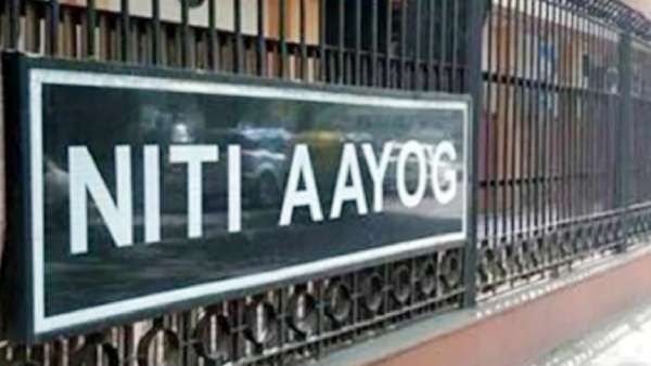 மாநிலங்களின் திட்டக் குழுவுக்கு வேட்டு வைக்கும் மத்திய பாஜக அரசு- நிதி ஆயோக் அமைப்புகள் திணிப்பு?