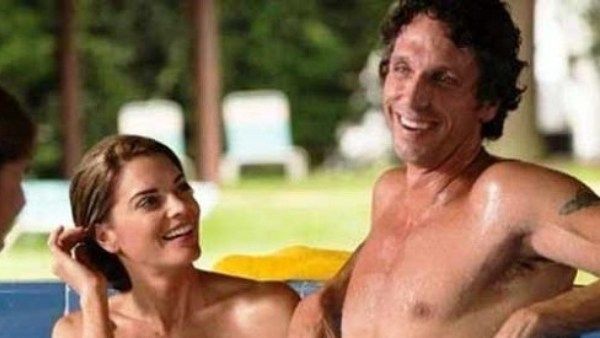 விசித்திர கிராமம்.. ஆண்களும், பெண்களும் ஆடையே அணியாமல் முழு நிர்வாணம்.. 