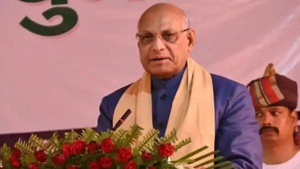 ஜார்க்கண்ட் ஆளுநர் திடீர் டெல்லி பயணம்- ஹேமந்த் சோரனின் முதல்வர் பதவிக்கு ஆப்பு?