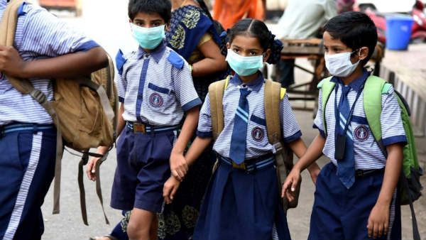 தமிழகத்தில் காலாண்டு, பருவத் தேர்வுகள் தொடங்கியது! 1 முதல் 12ஆம் வகுப்புக்கு இன்று முதல் தொடக்கம்!