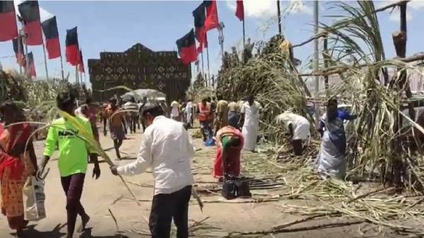 அமைச்சர் வீட்டு விருந்து.. வயிறார உண்டு, வாழைக்குலை, கரும்புகளையும் கட்டி தூக்கிச் சென்ற பொதுமக்கள்!