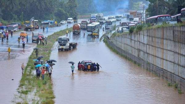 மஞ்சள் அலர்ட்.. பெங்களூரில் செப்டம்பர் 9 வரை மழை வெளுக்க போகிறது.. அதிகரிக்கும் வெள்ளம்.. நிலை என்ன?