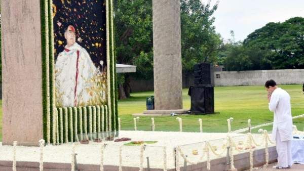 வெறுப்பு அரசியலுக்காக என் தந்தையை இழந்தேன்.. தந்தை ராஜீவ் நினைவிடத்தில் ராகுல் காந்தி உருக்கம்!