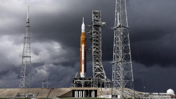 மீண்டும் மீண்டும் சிக்கல்.. நாசாவின் ஆர்ட்டெமிஸ் ராக்கெட் ஏவுவது.. 2ஆவது முறையாக தள்ளிவைப்பு!