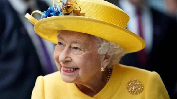 பிளாட்டினம் ஜூபிலி கொண்டாட்டத்தில் பிரிட்டன் சோகம்.. விக்டோரியா சாதனையை முறியடித்த ராணி எலிசபெத்!