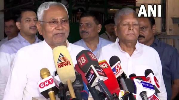 பாஜகவை விரட்டி நாட்டை முன்னேற்றுவோம்.. சோனியாவை சந்தித்து பீகார் முதல்வர் நிதிஷ் குமார் சூளுரை