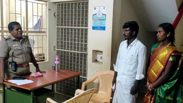 காப்பாத்துங்க சார்! காவல் நிலையத்தில் தஞ்சமடைந்த 