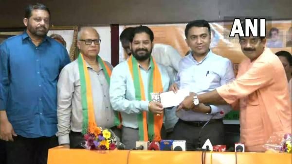 கோவா காங்கிரஸ் கூண்டோடு காலி! சக்சஸானது ஆபரேஷன் தாமரை- 11 எம்.எல்.ஏக்களில் 8 பேர்  பாஜகவுக்கு தாவல்!