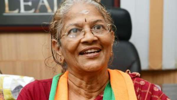 அனுமதியின்றி போராடிய உமா ஆனந்த்.. குறி வைத்த போலீஸ்.. விசாரணைக்கு வாங்க.. பாய்ந்தது வழக்கு!