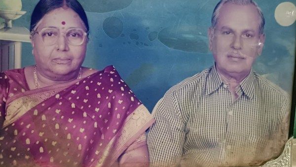 புத்தகங்களில் பாடமெடுத்த தலைமையாசிரியை! இறப்புக்குப் பின் புத்தகமாகவே ஆனார்! கிருஷ்ணகிரி நெகிழ்ச்சி!