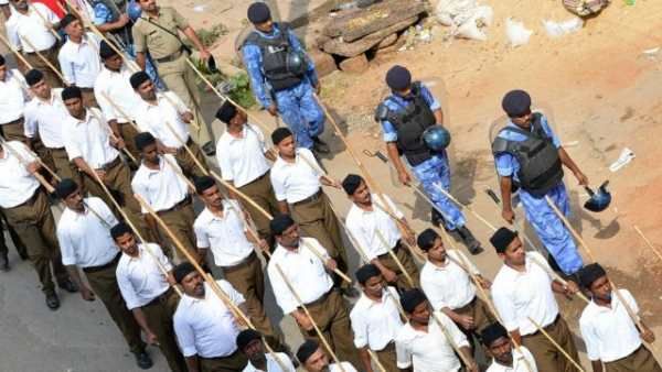 புதுச்சேரியில் இன்று ஆர்.எஸ்.எஸ். பேரணி - மனித சங்கிலி போராட்டத்தை முறியடிக்கும் எதிர்க்கட்சியினர்!