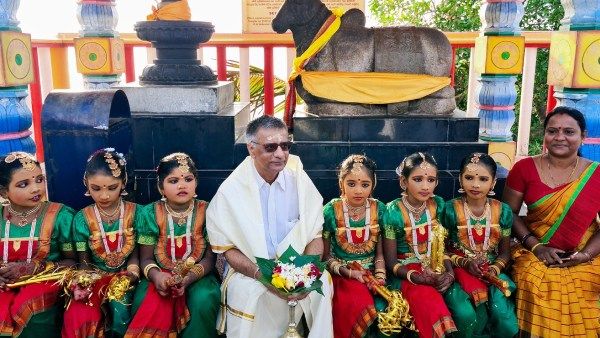 இலங்கை: திருகோணமலை சிவன் கோவிலை ஆக்கிரமிக்க சிங்களர் முயற்சி என புகார்- இந்திய தூதர் நேரில் ஆய்வு!