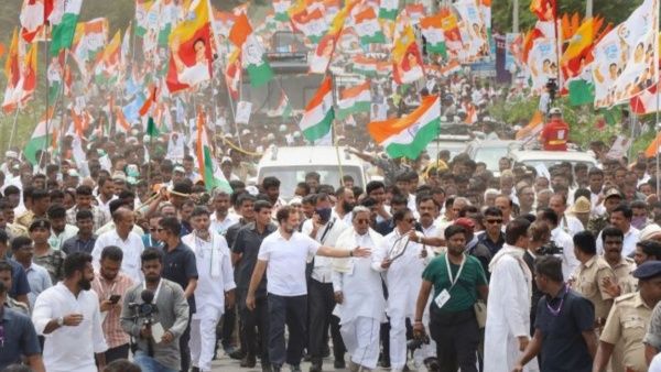 கர்நாடக கொடியில் ராகுல் படம்: கொதித்தெழுந்த கன்னட அமைப்புகள்.. பாரத் ஜோடா யாத்திரையில் புது சர்ச்சை