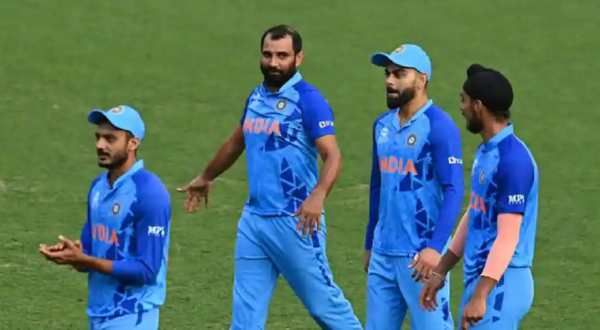 ஸ்டன் ஆன ஆஸி. வீரர்கள்.. கடைசி ஓவரில் உள்ளே வந்த ஷமி.. அதன்பின் நடந்த மேஜிக்.. ஆட வச்சிட்டாரே!