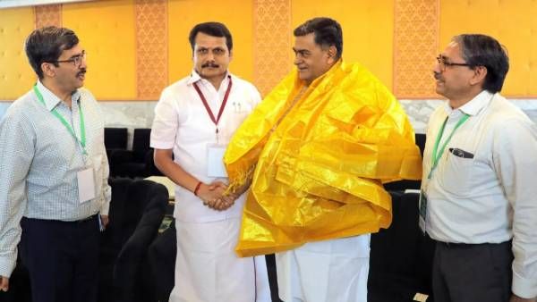 கடன் வட்டியை குறைக்கணும்.. மின் துறை அமைச்சர்கள் மாநாட்டில் கோரிக்கைகளை அடுக்கிய செந்தில் பாலாஜி!