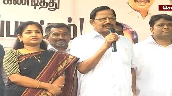 கழக முன்னோடிகளே வருக! பாஜக மேடையில் டங் ஸ்லிப்! பழக்கதோஷத்தால் பரிதவித்துப்போன வி.பி.துரைசாமி!