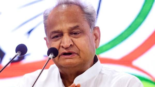 நம்பிக்கை துரோகம்! வாய்ப்பே இல்லை.. என்னால் முடியாது! காங். தலைவர் தேர்தல்.. ஓப்பனாக விளாசிய கெலாட்