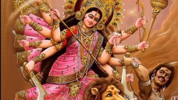 அசுரர்களை சம்ஹாரம் செய்த அம்பிகை..தமிழகமெங்கும் விஜயதசமி கோலாகலம்..கோவில்களில் வித்யாரம்பம்