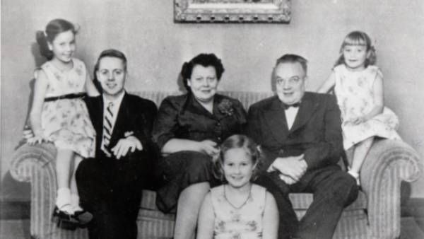 64 ஆண்டு மர்மம்..! காருடன் திடீரென மாயமான குடும்பம்.. உலகையே பீதியில் ஆழ்த்திய 'மார்ட்டின் கேஸ்'