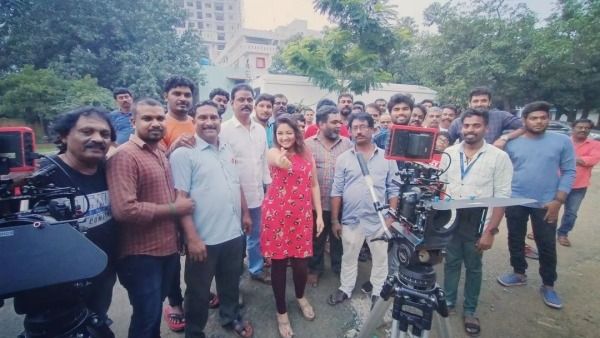 ரோஜா சீரியல் கதாநாயகி பிரியங்காவின் கண்ணீர் பதிவு 