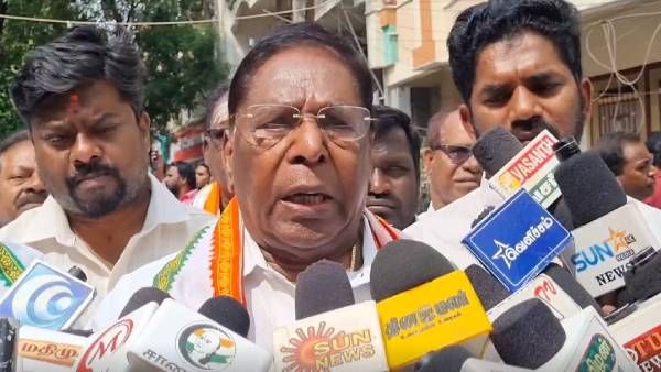 காவி அணியில் கதர்.. பாஜக அரசுக்கு நன்றி! தமிழக அரசுக்கு அதிகாரமில்ல! ஏழுவர் விடுதலை பற்றி நாராயணசாமி