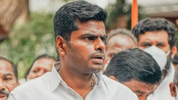 செம ட்விஸ்ட்! செய்தியாளர்களின் கன்னத்தை தட்டிக் கொடுத்து பாசத்தைப் பொழிந்த அண்ணாமலை.. அடடே..!