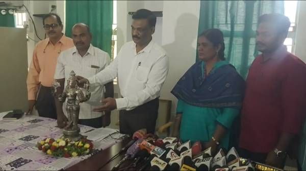 பெருமாளே..அழகிய சிலையை கடத்திய பழனிச்சாமி..மாறுவேடத்தில் கைப்பற்றிய சிலை தடுப்பு பிரிவு போலீசார்