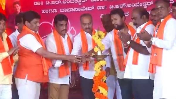 பயங்கர ரவுடி 'சைலண்ட்' சுனிலுடன்.. நிகழ்ச்சியில் கலந்துகொண்ட பாஜக எம்பிக்கள்! பெங்களூரில் அதிர்ச்சி