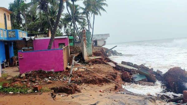 சென்னைக்கு மிக அருகே..நடுக்கடலில் மாண்டஸ்! காத்திருக்கும் சவால்கள்! மக்களே மறந்தும் இதை செய்யாதீங்க!