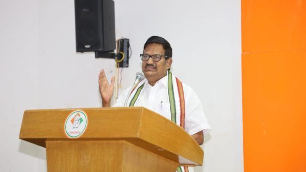 இன்றே என்னை மாற்றலாம்.. பதவி கேட்டு யார் வீட்டு வாசலையும் மிதிக்கமாட்டேன்! பரபரப்பை கிளப்பிய அழகிரி!