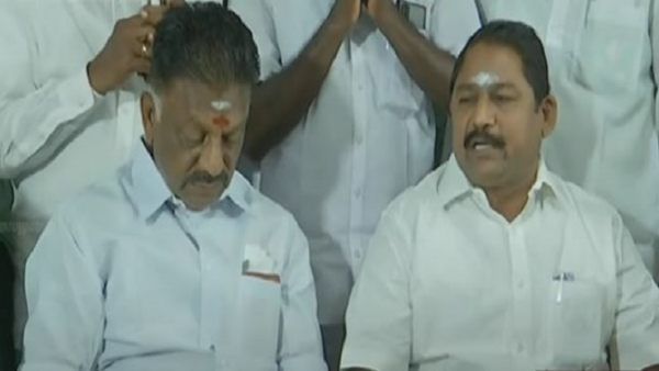 ஜெயலலிதாவால் தூக்கி எறியப்பட்டவர்.. உங்களுக்கு என்ன தகுதி இருக்கு.. ஜெயக்குமாரை சீண்டும் அய்யப்பன்!