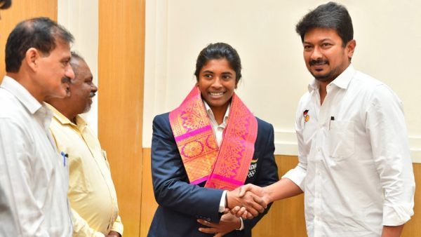 வீரர் வீராங்கனைகளை நேரில் சந்தித்து ஊக்கப்படுத்தும் உதயநிதி! விறுவிறுப்பான விளையாட்டுத்துறை!