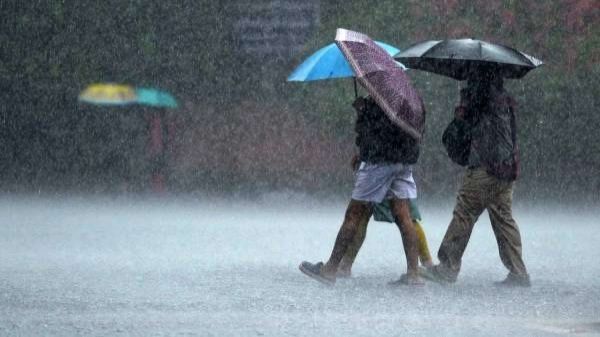 கரையை கடந்த மாண்டஸ் புயல்- 12 மாவட்டங்களில் இன்றும் மழைக்கு வாய்ப்பு: வானிலை ஆய்வு மையம்