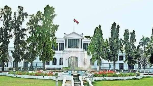 சென்னை ஆளுநர் மாளிகையில் இரவில் விழுந்த மர்ம பொருளால் பரபரப்பு.. பரபரத்த ராஜ்பவன்! நடந்தது என்ன?