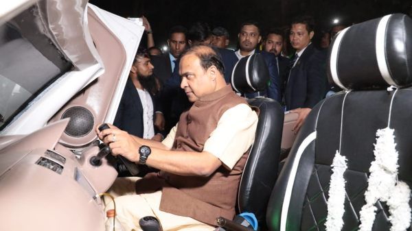 ஏ.. எப்புர்ரா.. லாம்போகினி காராக மாறிய மாருதி! மாஸ் காட்டிய மெக்கானிக்! முதல்வருக்கு ஸ்பெஷல் கிஃப்ட்!